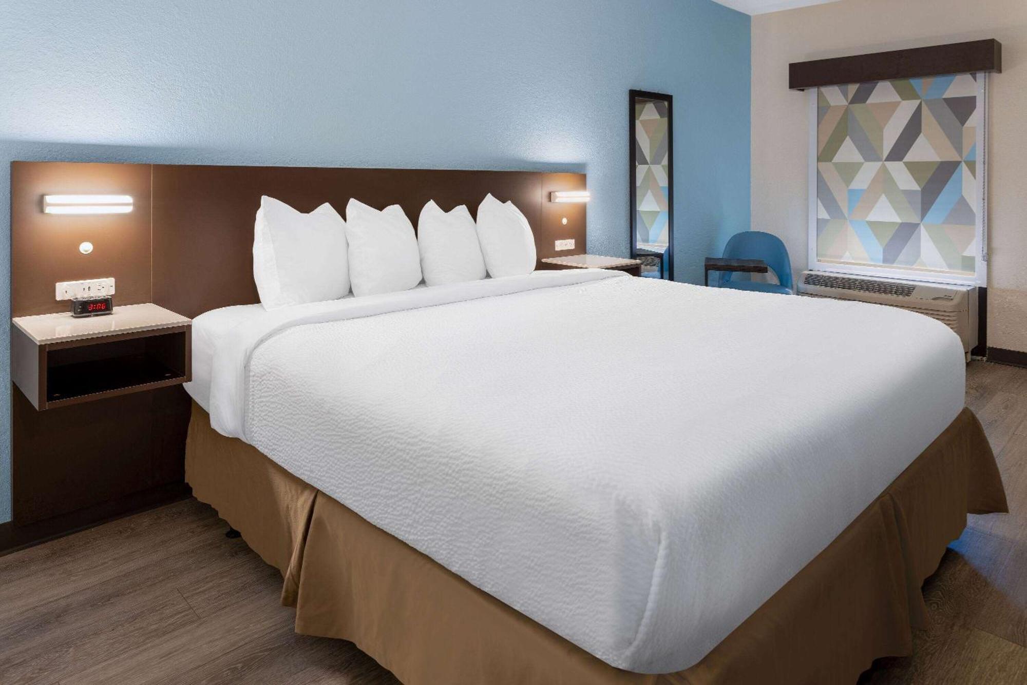 Baymont By Wyndham Camp Lejeune Jacksonville Exterior photo
