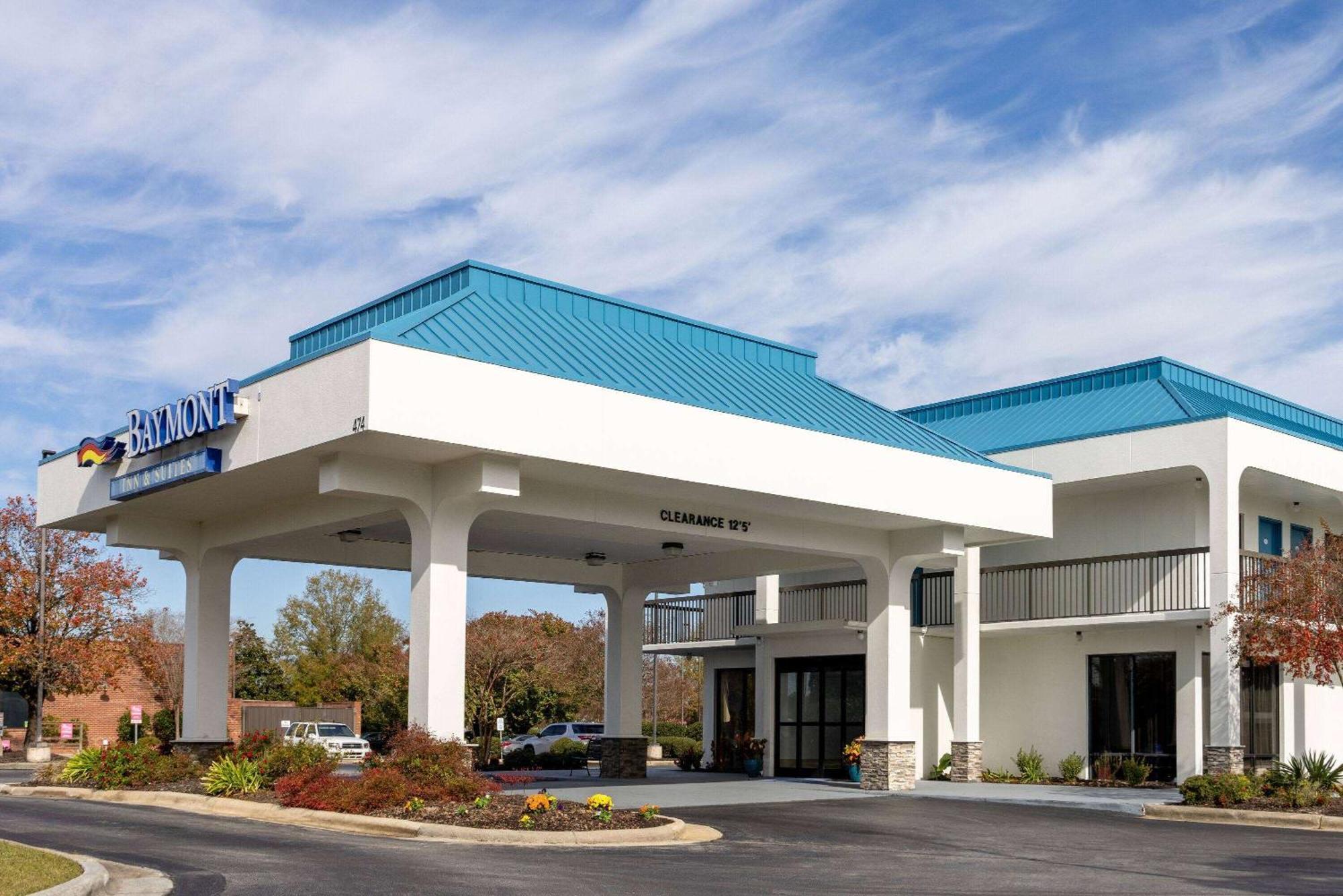 Baymont By Wyndham Camp Lejeune Jacksonville Exterior photo