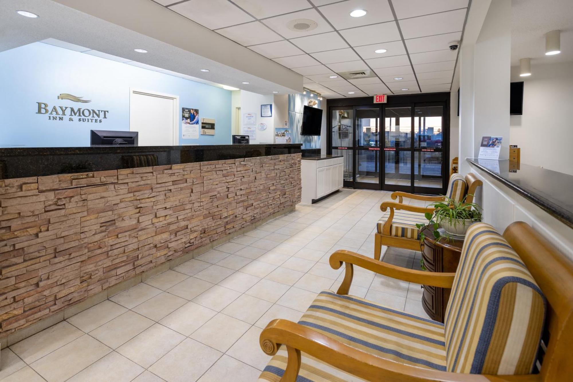 Baymont By Wyndham Camp Lejeune Jacksonville Exterior photo